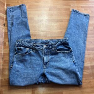 IZOD men's light wash straight fit jeans size 32x28